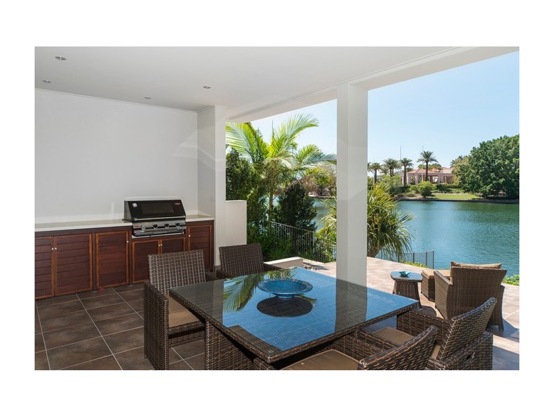 6177 Murten Court, Hope Island QLD 4212