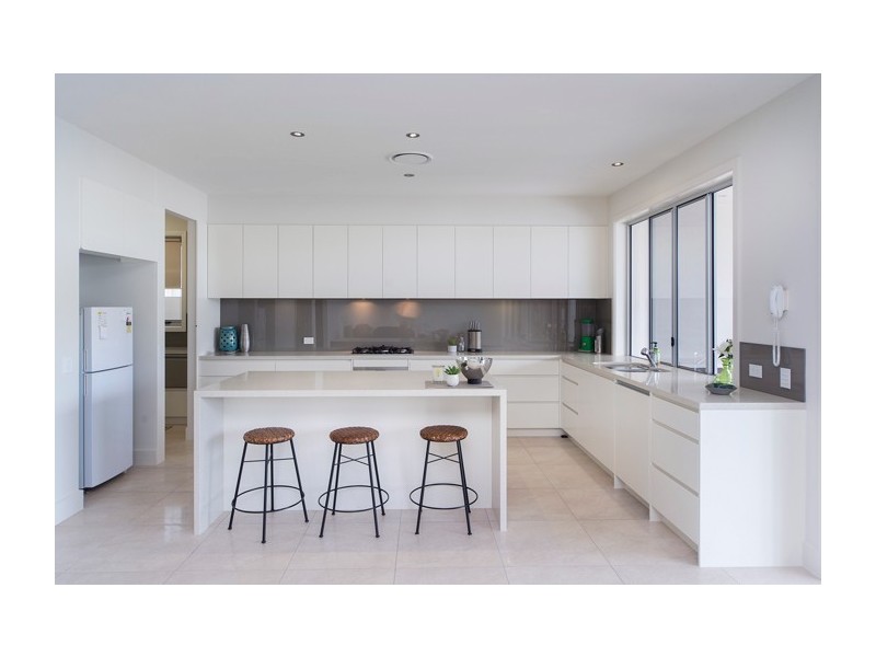 6177 Murten Court, Hope Island QLD 4212