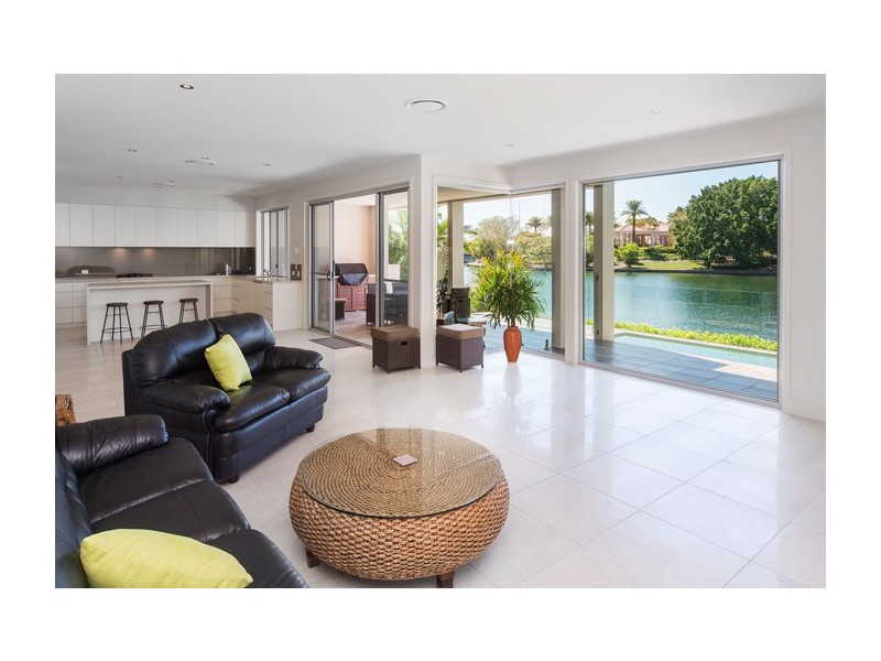 6177 Murten Court, Hope Island QLD 4212