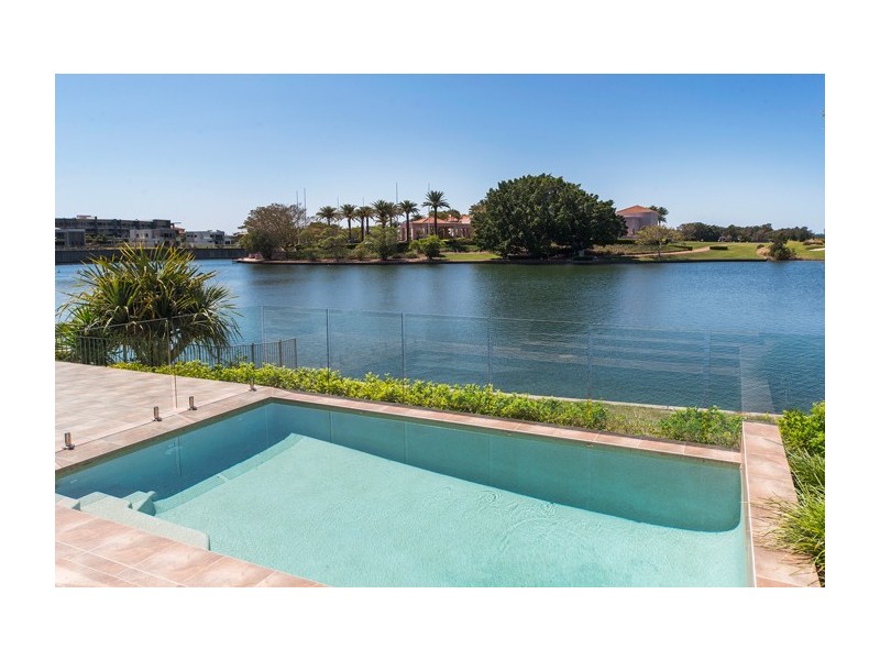 6177 Murten Court, Hope Island QLD 4212