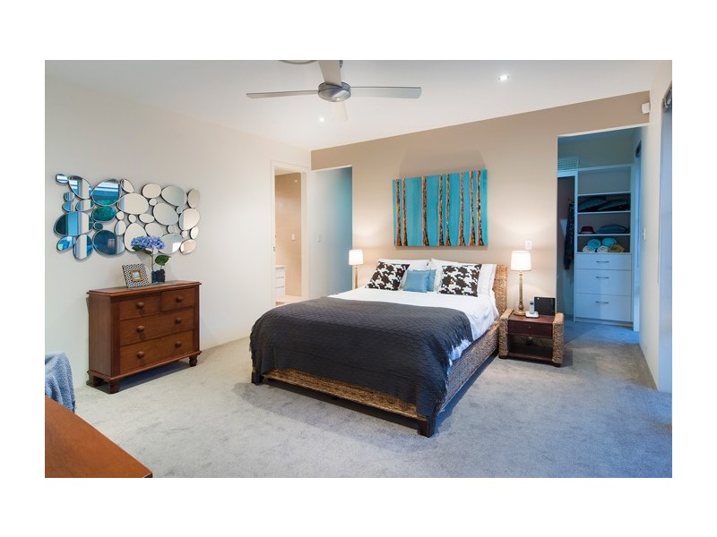 9134 Peter Senior Drive, Hope Island QLD 4212