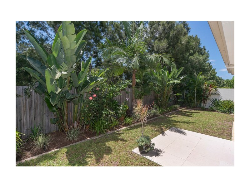 9134 Peter Senior Drive, Hope Island QLD 4212