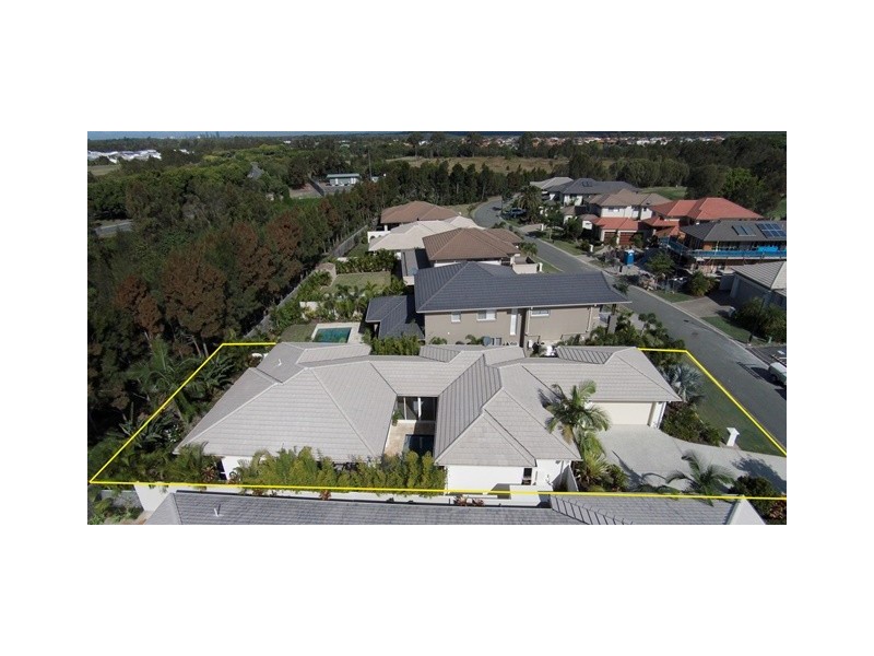 9134 Peter Senior Drive, Hope Island QLD 4212