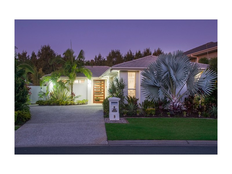 9134 Peter Senior Drive, Hope Island QLD 4212