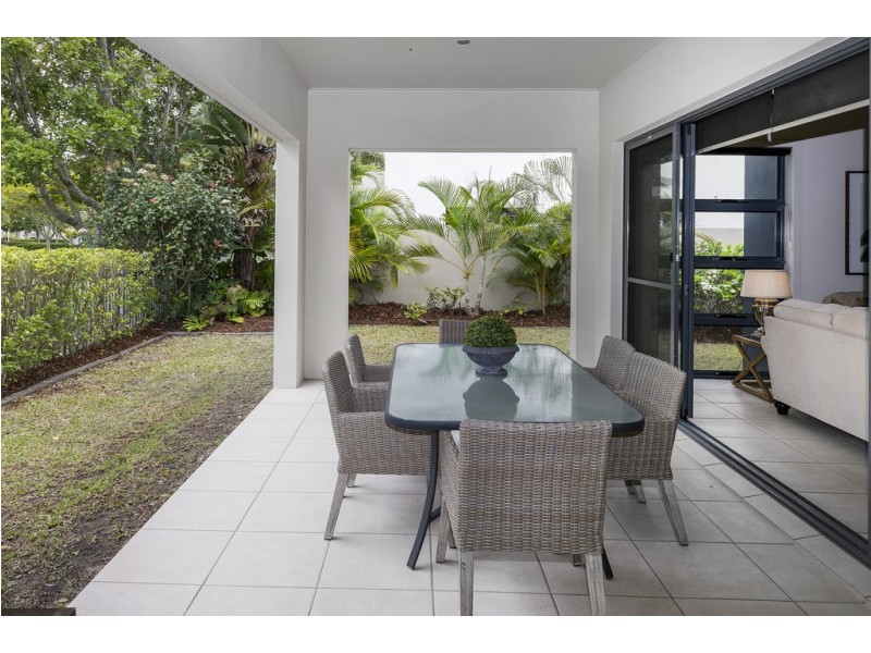 6035 Lucerne Circuit, Hope Island QLD 4212