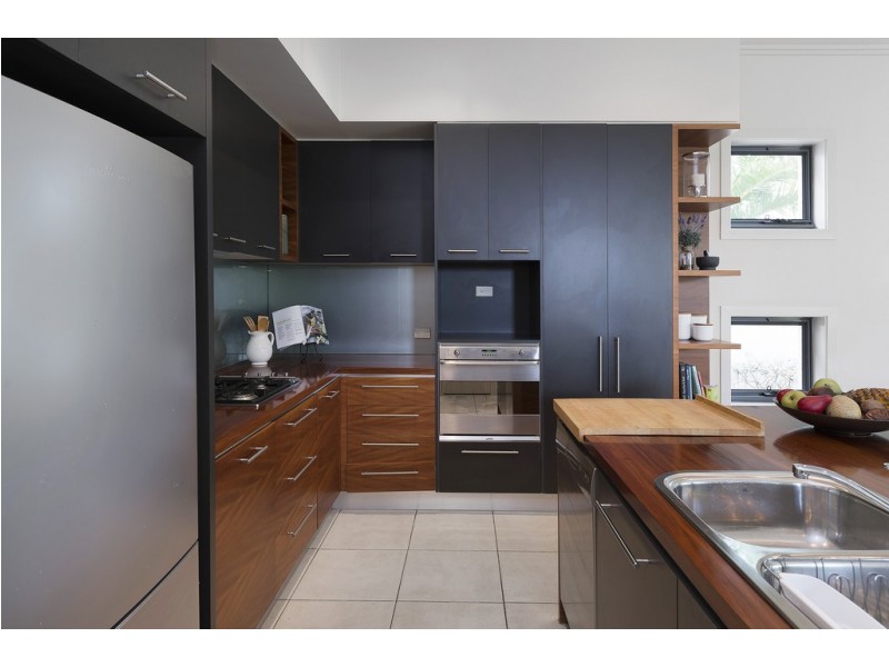 6035 Lucerne Circuit, Hope Island QLD 4212