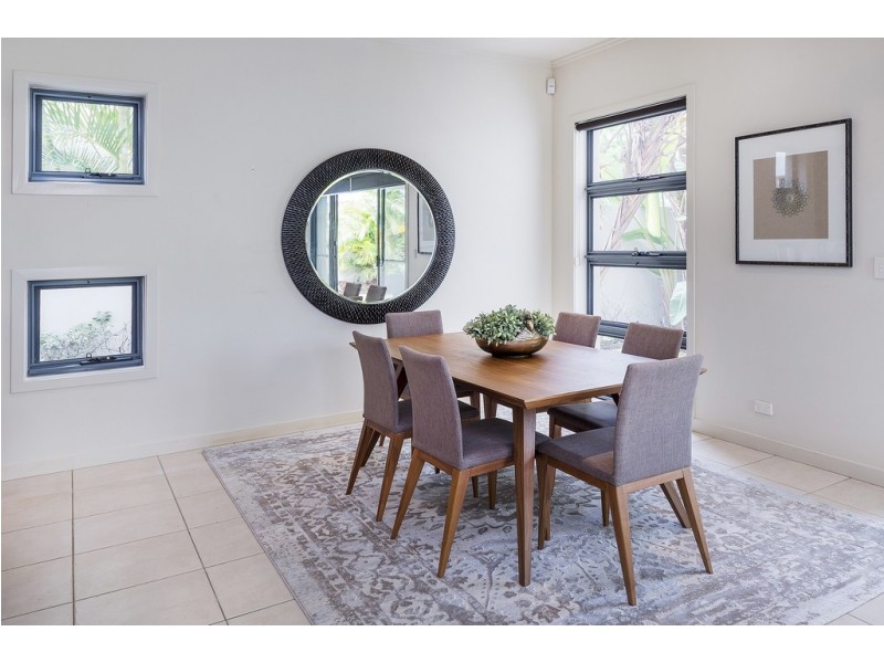 6035 Lucerne Circuit, Hope Island QLD 4212