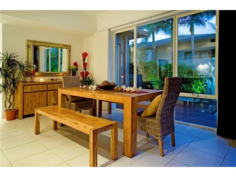 6016 Calardo Avenue, Hope Island QLD 4212