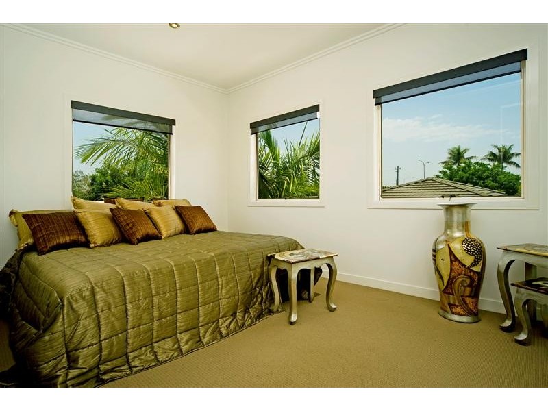 6016 Calardo Avenue, Hope Island QLD 4212