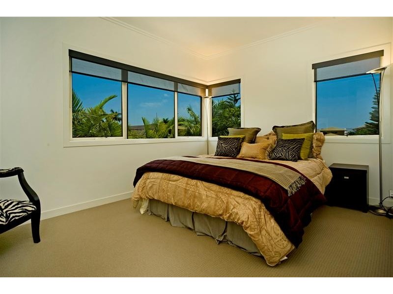 6016 Calardo Avenue, Hope Island QLD 4212