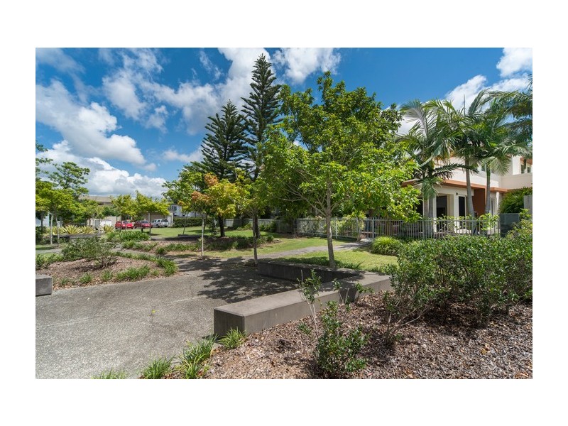 6016 Calardo Avenue, Hope Island QLD 4212