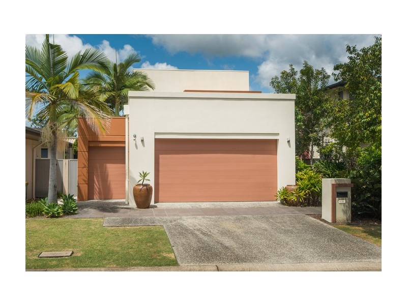 6016 Calardo Avenue, Hope Island QLD 4212