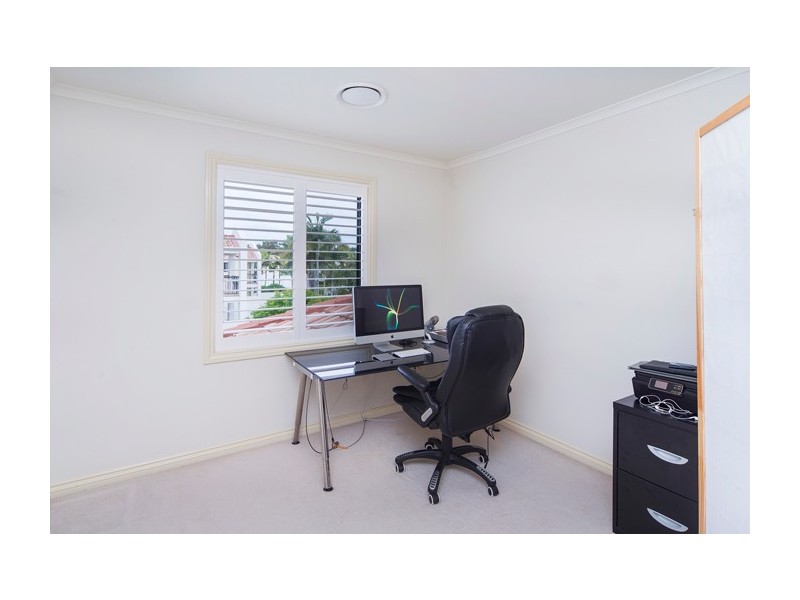 Hope Island QLD 4212