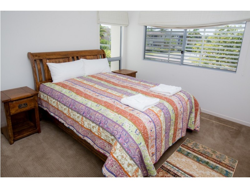 6063 Lugano Drive, Hope Island QLD 4212
