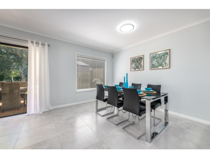 8862 Magnolia Drive East, Hope Island QLD 4212