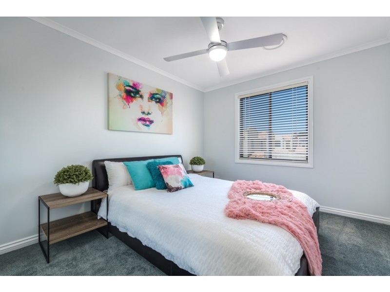 8862 Magnolia Drive East, Hope Island QLD 4212