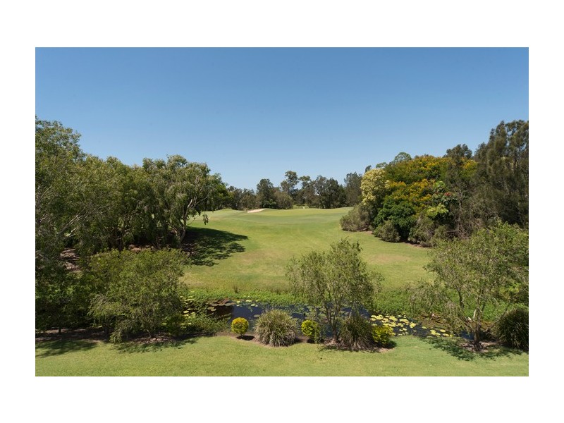 8885 Magnolia Drive East, Hope Island QLD 4212