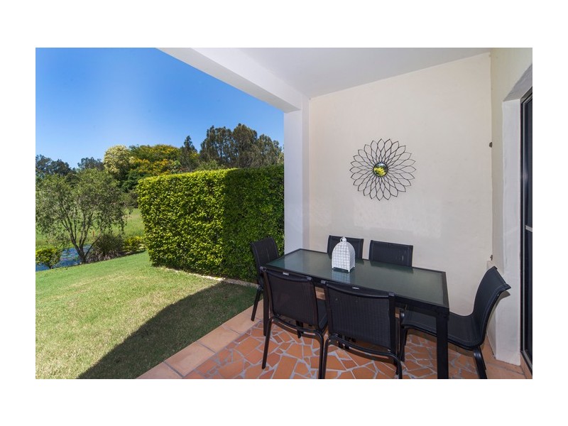 8885 Magnolia Drive East, Hope Island QLD 4212