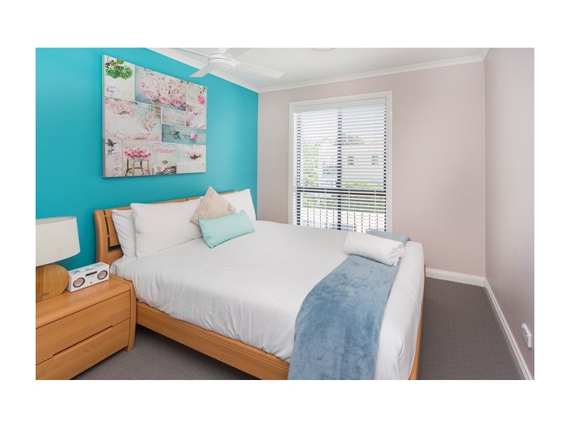 8885 Magnolia Drive East, Hope Island QLD 4212