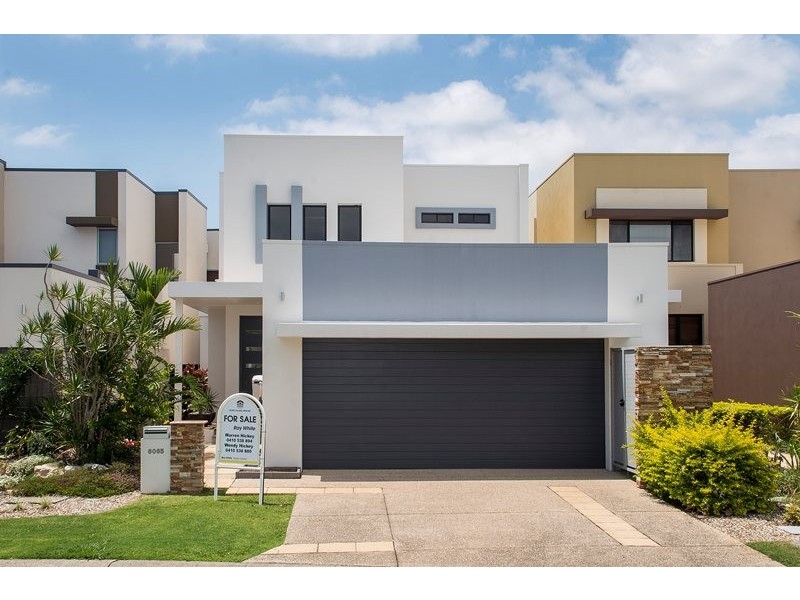 6065 Lugano Drive, Hope Island QLD 4212