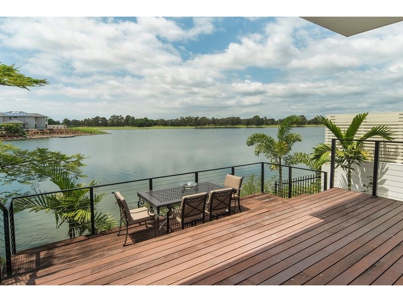 6065 Lugano Drive, Hope Island QLD 4212