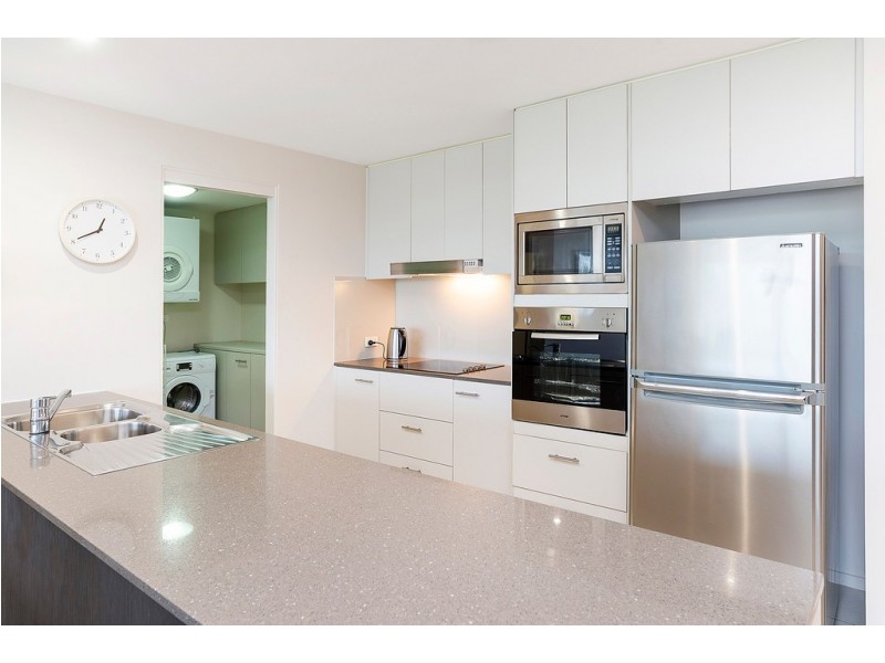 1316/2 Activa Way, Hope Island QLD 4212