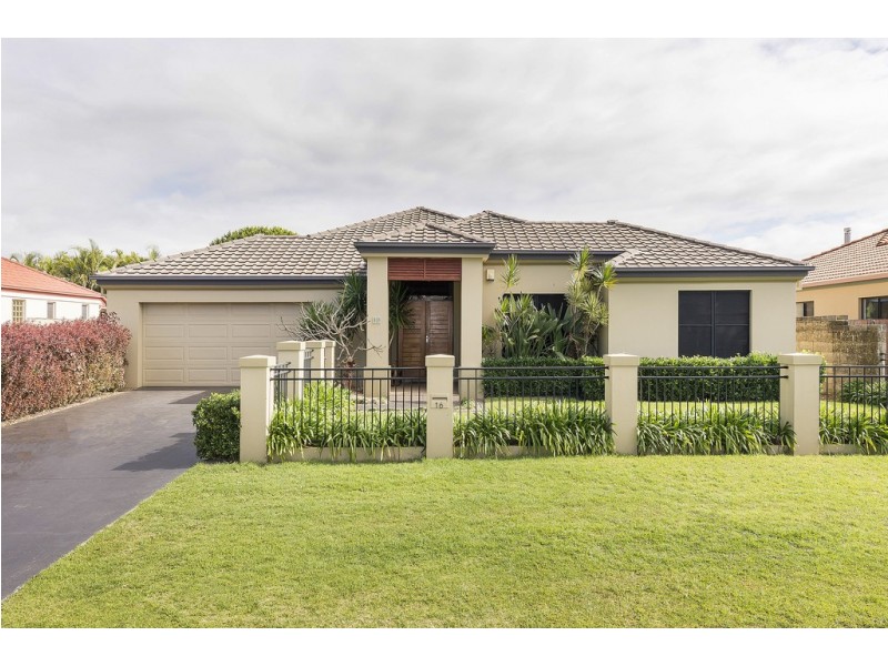 16 Dallow Crescent, Helensvale QLD 4212