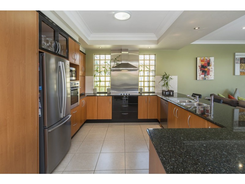 38 John Dalley Drive, Helensvale QLD 4212