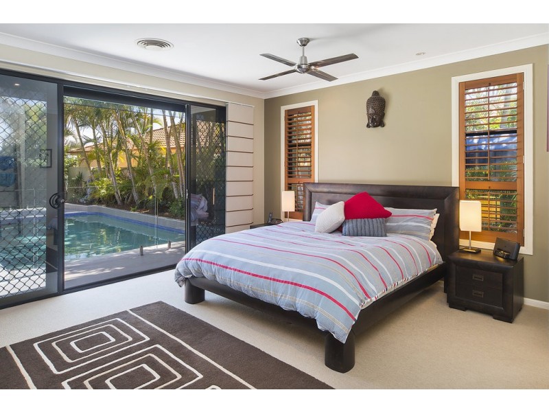 38 John Dalley Drive, Helensvale QLD 4212