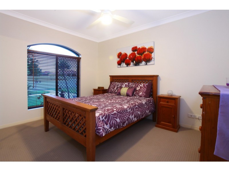 31 John Dalley Drive, Helensvale QLD 4212