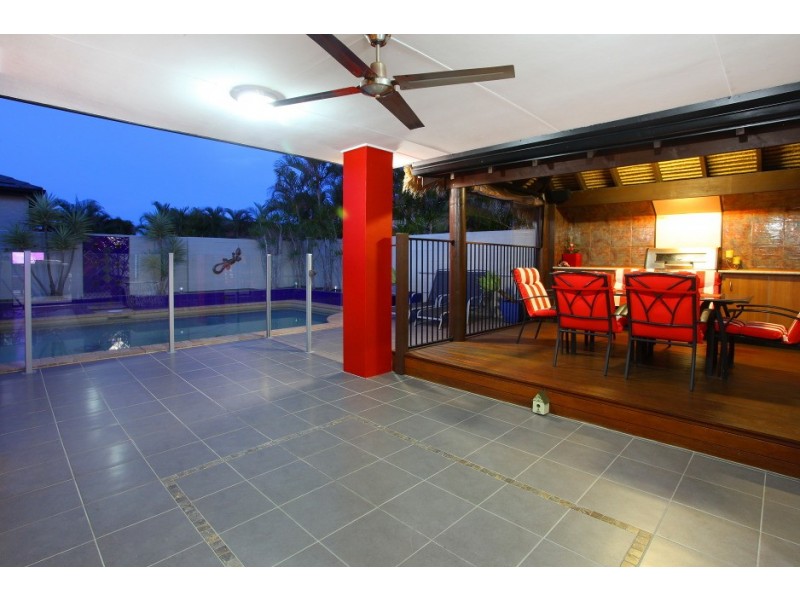 31 John Dalley Drive, Helensvale QLD 4212