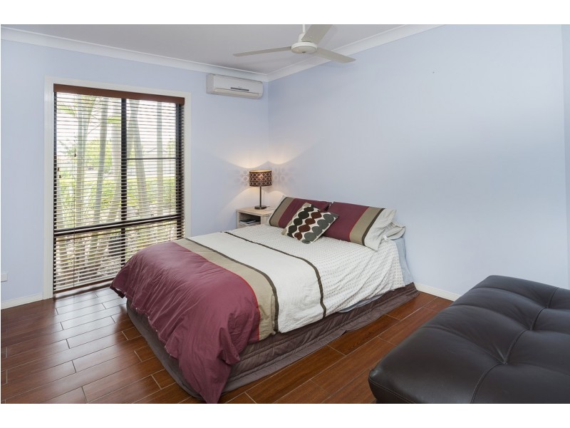 21 John Dalley Drive, Helensvale QLD 4212