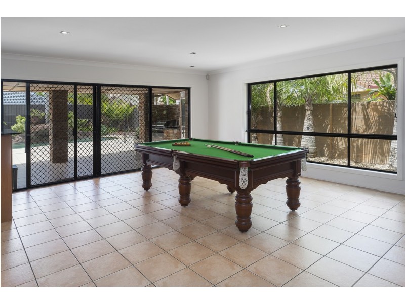 21 John Dalley Drive, Helensvale QLD 4212