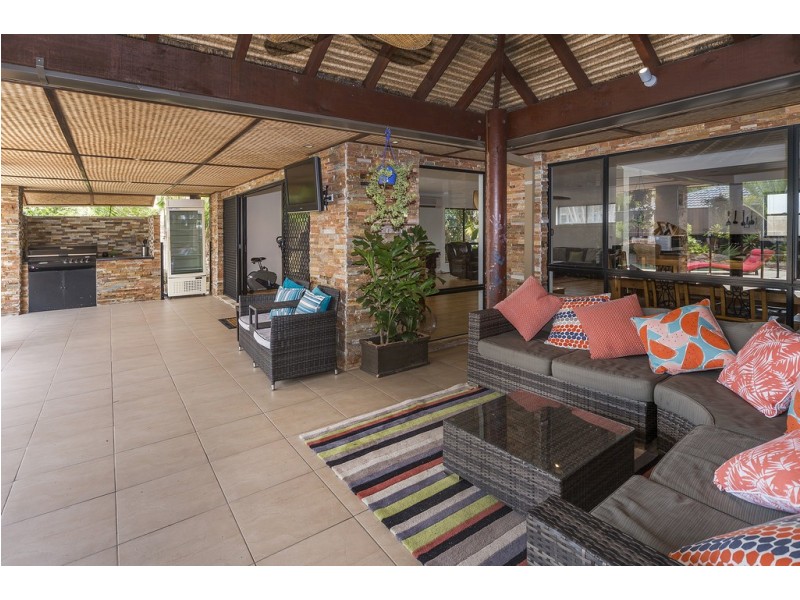 21 John Dalley Drive, Helensvale QLD 4212