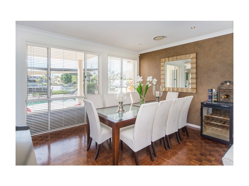 9 Prosperity Drive, Helensvale QLD 4212