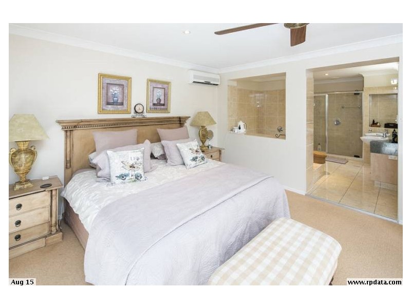 19 Tranquility Circuit, Helensvale QLD 4212