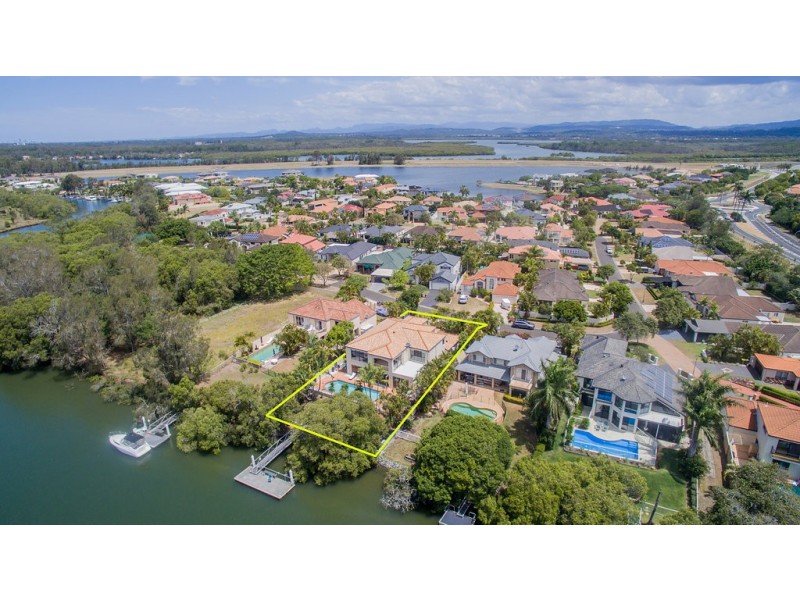 19 Tranquility Circuit, Helensvale QLD 4212
