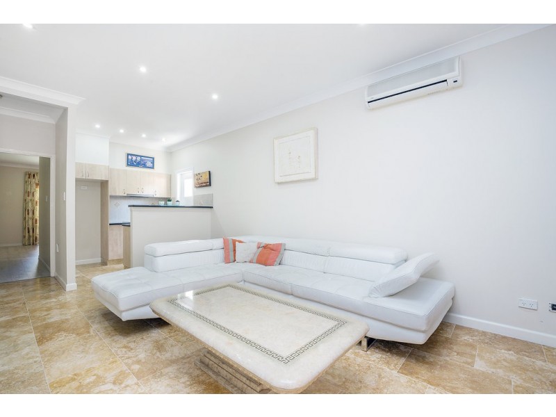 19 Tranquility Circuit, Helensvale QLD 4212