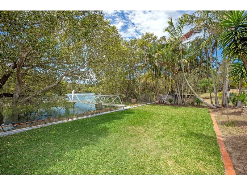 19 Tranquility Circuit, Helensvale QLD 4212