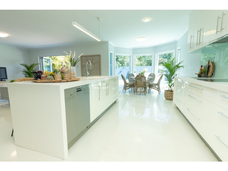 15 Wisemans Court, Helensvale QLD 4212