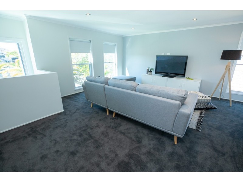 15 Wisemans Court, Helensvale QLD 4212