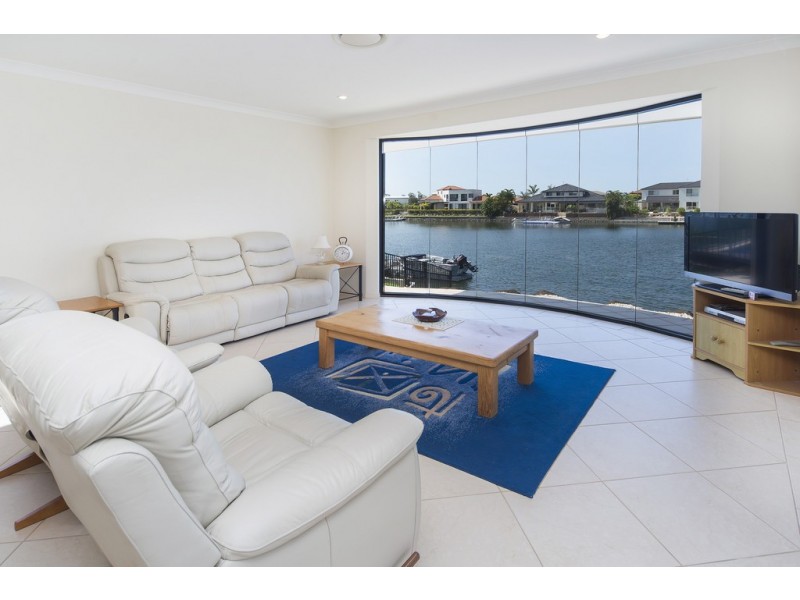 17 Windchimes Way, Helensvale QLD 4212