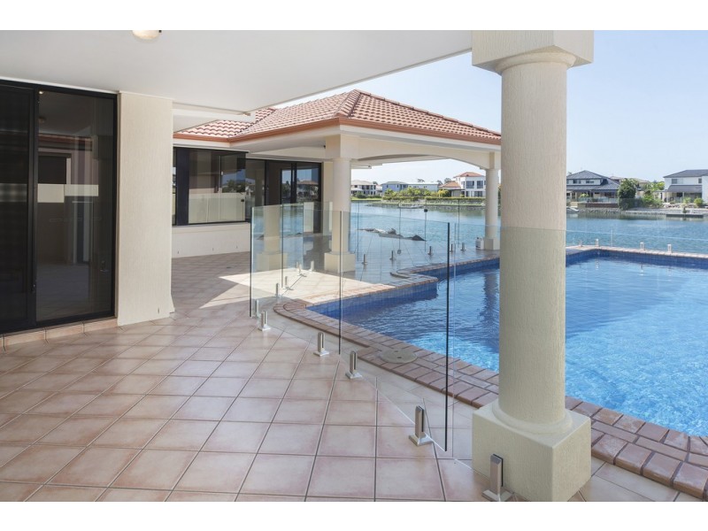 17 Windchimes Way, Helensvale QLD 4212