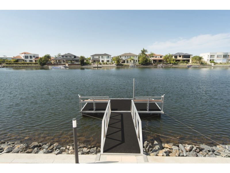 17 Windchimes Way, Helensvale QLD 4212