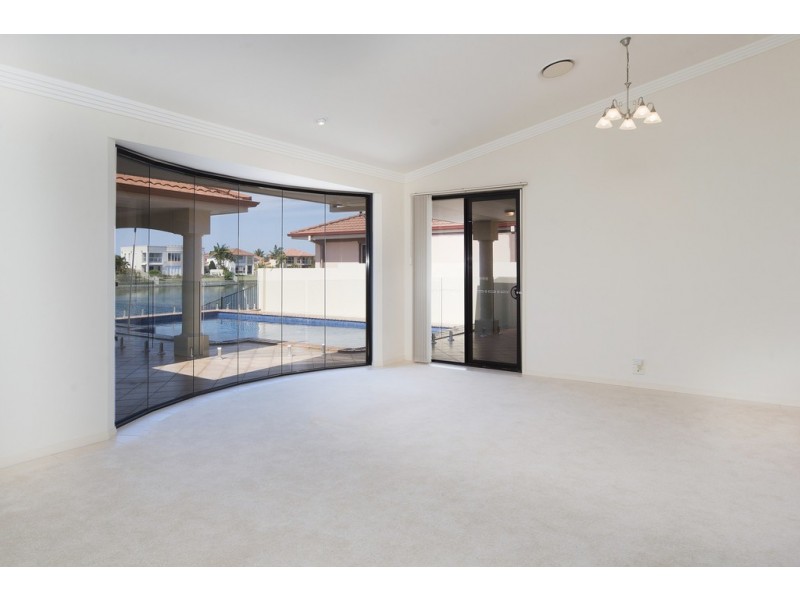 17 Windchimes Way, Helensvale QLD 4212