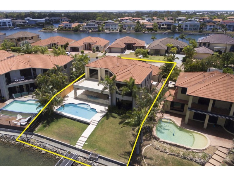12 Windchimes Way, Helensvale QLD 4212