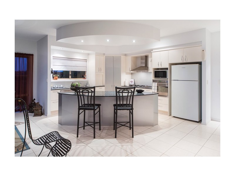 92 The Peninsula, Helensvale QLD 4212