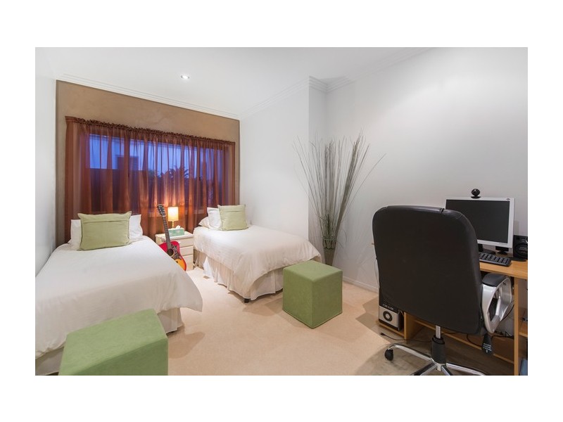 92 The Peninsula, Helensvale QLD 4212