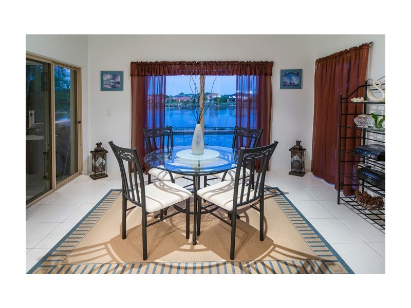 92 The Peninsula, Helensvale QLD 4212