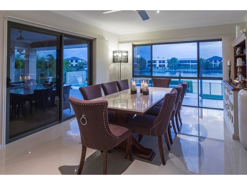 12 Parkview Place, Helensvale QLD 4212